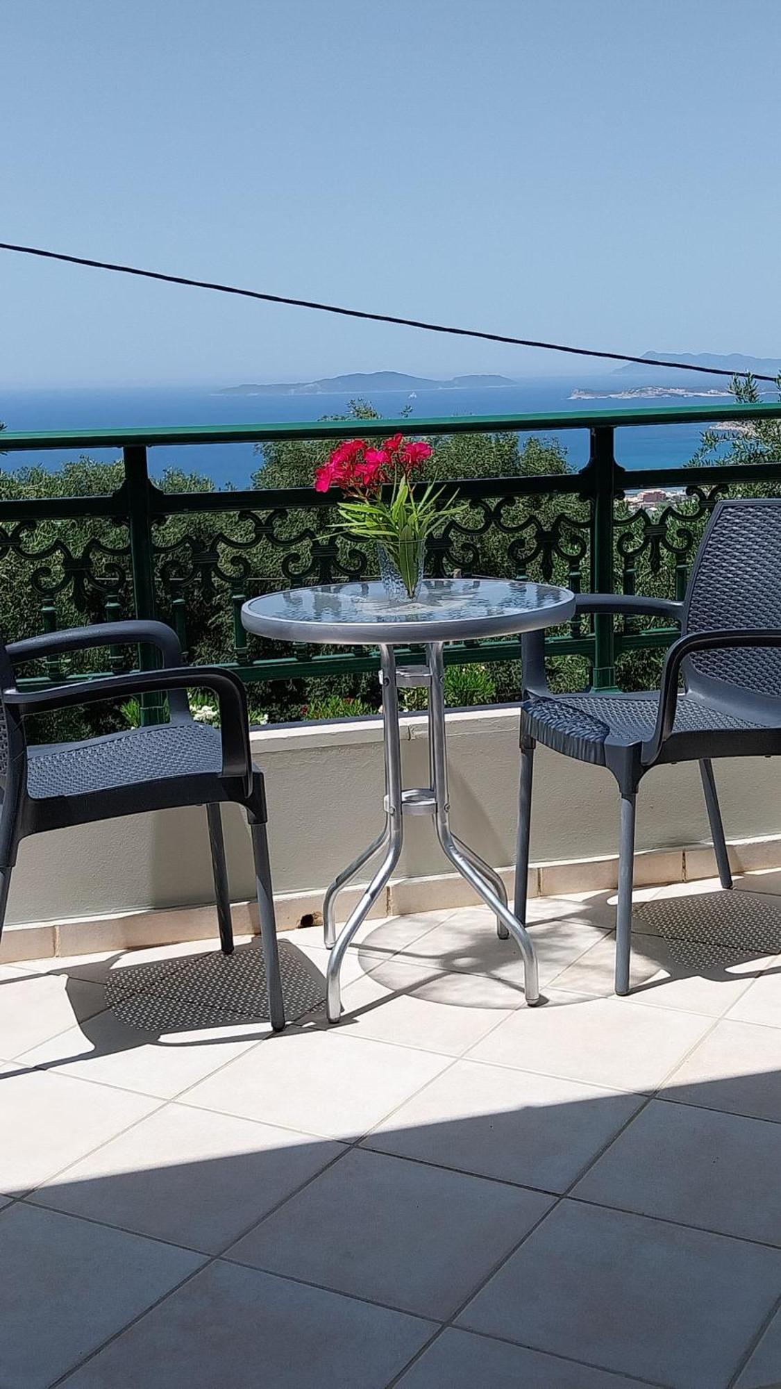 Villa Gecko, Arillas Kavvadades Exterior photo